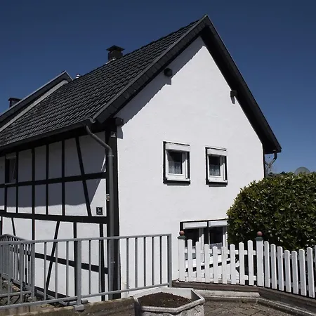 Holiday home Rosige Zeiten, Ferien Im Fachwerkhaus Mechernich