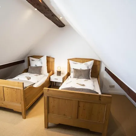 Rosige Zeiten, Ferien Im Fachwerkhaus Mechernich